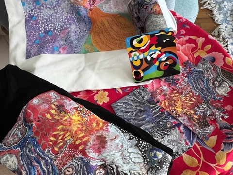 Complication of art products